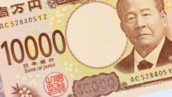 申請しないとゼロ円【次の支給日は2026年4月15日】年金生活者支援給付金は《どんな人に・いくら》年金に上乗せ支給されるのか？ 年金生活者支援給付金「2026年度の給付基準額・支給対象となる人の要件・申請手続き」を解説
